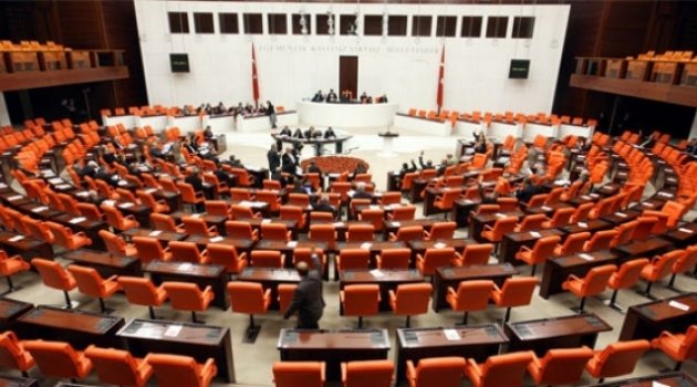 64. hükümet 315 oyla güvenoyu aldı, Başbakan Davutoğlu: Herkesin hükümetiyiz