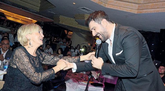 Anneye özel şarkı