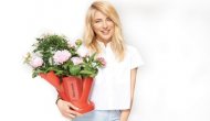 Burcu Esmersoy çiçek açtı