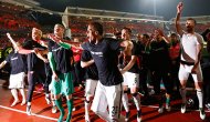 Frankfurt Bundesliga'da kaldı