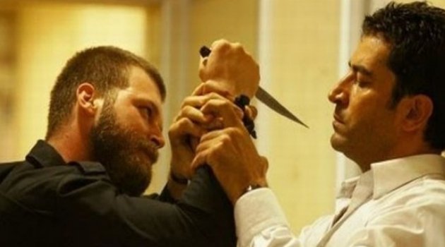 Kıvanç Tatlıtuğ ve Kenan İmirzalıoğlu&#039;nun &#039;Ezel&#039;i arkadaşlığı