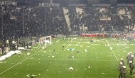 Komşu'da ortalık karıştı!