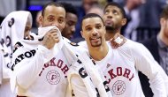 Pacers bileti cebine koydu!