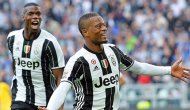 Patrice Evra ile 1 yıl daha!