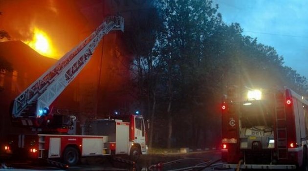 Rusya&#039;da akıl hastanesinde çıkan yangında 23 kişi yanarak can verdi!