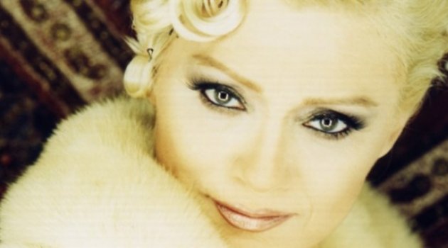 Seçil Heper sekiz yıl sonra &#039;soyadını&#039; aldı