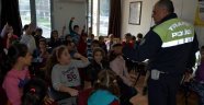 ALİAĞA’DA İLKOKUL ÖĞRENCİLERİNE TRAFİK EĞİTİMİ VERİLDİ
