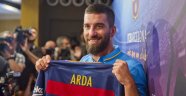 Arda Turan ilk maçına çıkıyor