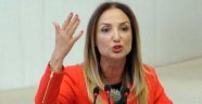 Aylin Nazlıaka'nın ismi, partinin internet sitesindeki listelerden çıkarıldı
