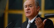 Bahçeli: Rüşvete, soyguna karşı çıkan yok, o halde durmak yok yola devam diyoruz
