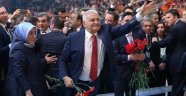 Binali Yıldırım, AKP'nin 3. Genel Başkanı oldu; Erdoğan hükümeti kurma görevini verdi