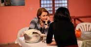 Deniz Seki, koğuş arkadaşlarıyla örgü kampanyasına destek verdi