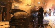 Dolapdere'de 5 araç kundaklandı
