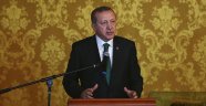 Erdoğan: Türkiye'nin dizlerinin üstüne çökmesini bekliyorlar