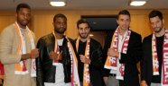 Galatasaray, 6 günde 465 bin bileklik sattı