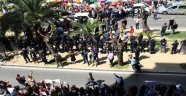 İzmir'de AKP ve CHP'li kadınlar arasında 'siyasi sapık' gerginliği