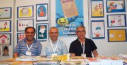 İZMİRLİ MİZAHÇILAR KİTAP FUARINDA
