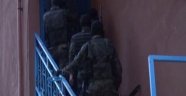 Küçükçekmece'de operasyon; gözaltılar var