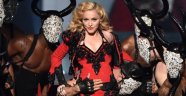 Madonna konserine yaş sınırı getirildi