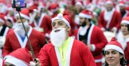 Madrid'de 10 bin Noel Baba koştu