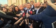 Mahkeme Can Dündar ve Erdem Gül'ün tutuksuz yargılanmalarına karar verdi!