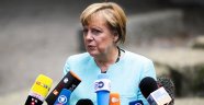 Merkel: Avrupa Birliği, doğrudan Türkiye'den mülteci almalı