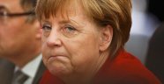 Merkel: Basın özgürlüğü AB için kaçınılmazdır; hemfikir olmamız mümkün değil