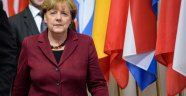 Merkel'e karşı isyan büyüyor