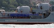 Rus savaş gemisi Boğaz'dan böyle geçti