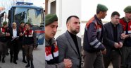 Suç örgütü kurmaktan tutuklanan sanık: Karara da mahkemeye de saygı duymuyorum!