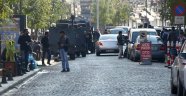 Tahir Elçi'nin yaşamını yitirdiği yerde silah sesleri