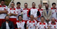 Uçak krizine futbol molası; ünlülerden oluşan takım Moskova'ya gidiyor