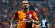 Wesley Sneijder: Egoları tavan yapmış yöneticilerle Galatasaray bir yere gidemez!