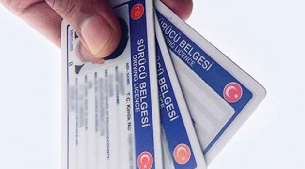 Yeni ehliyetler için hangi belgeler isteniyor?