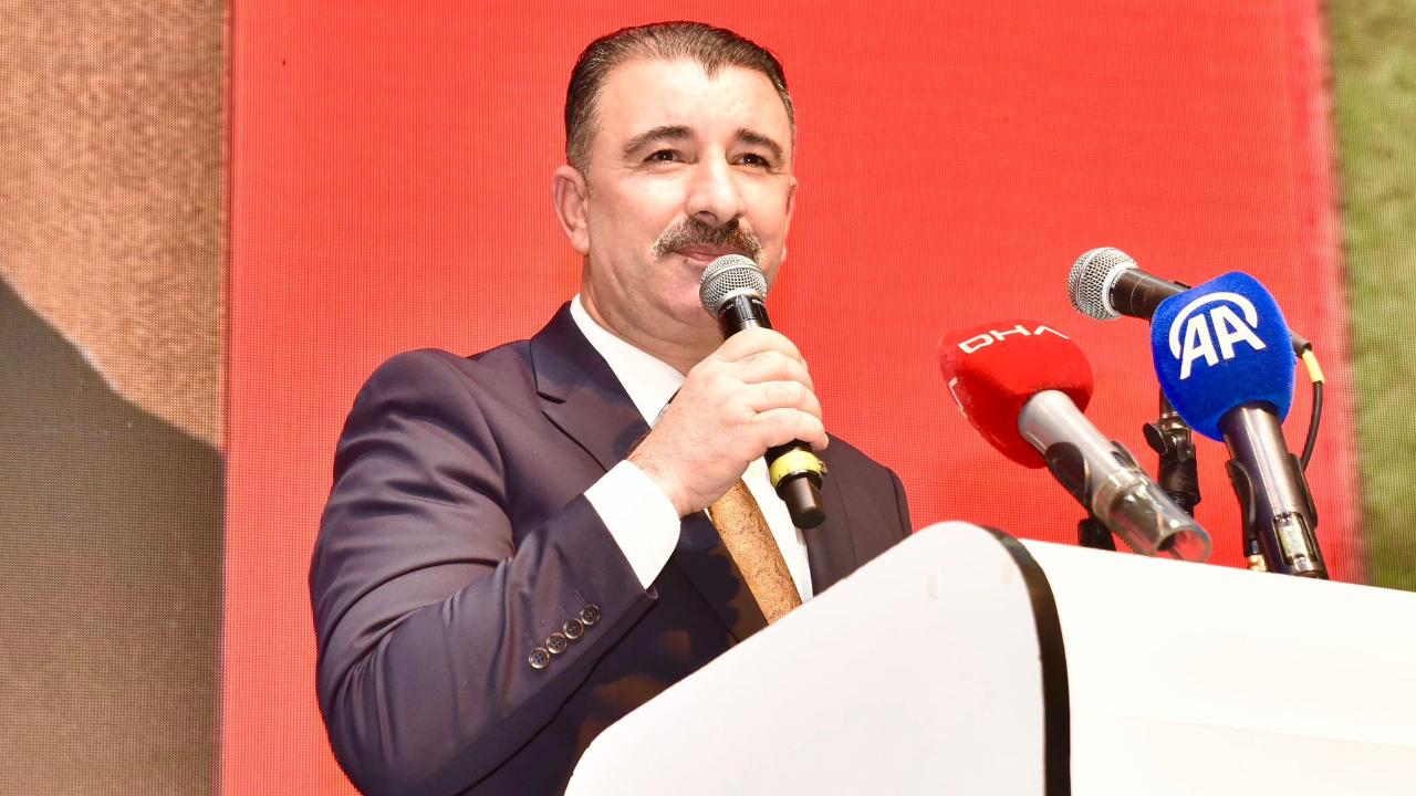 AK Partili Başdaş&#039;dan belediyeye tepki: Bıçak kemiğe dayandı
