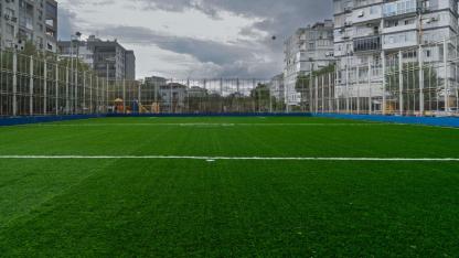 Büyükşehir’den gençlere beş yeni halı saha