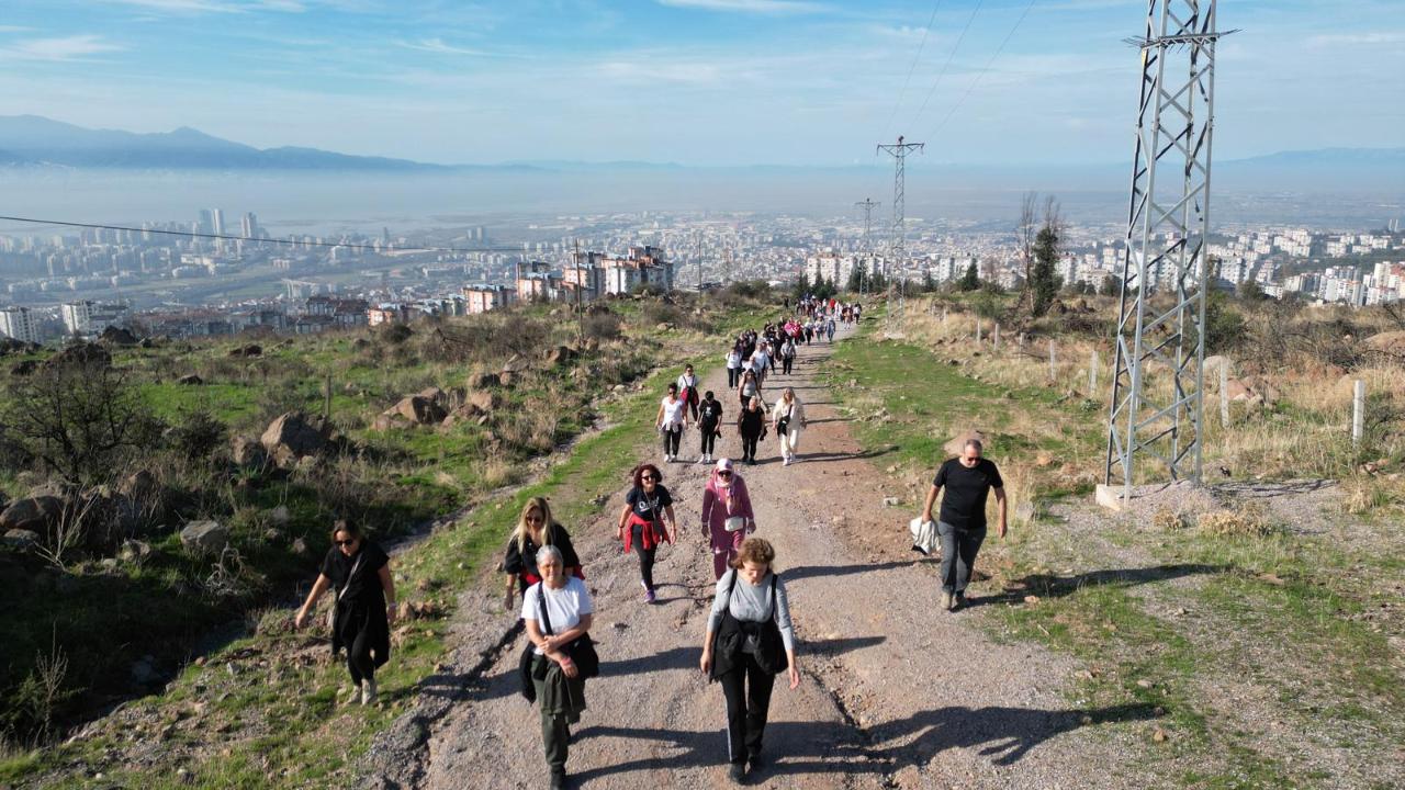 Çiğli’de Cumhuriyet coşkusu doğayla buluştu