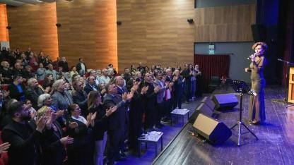 Gaziemir Belediyesi Atatürk’ü sevdiği şarkılarla andı