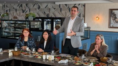 İl Başkanı Güç kadın kolları ile buluştu!