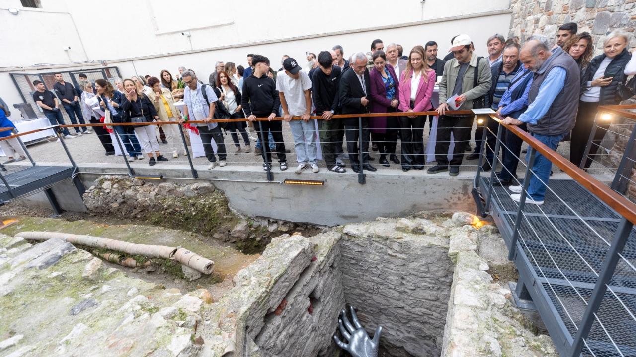 Konak'ta tarihi hamama, sanatla modern dokunuş