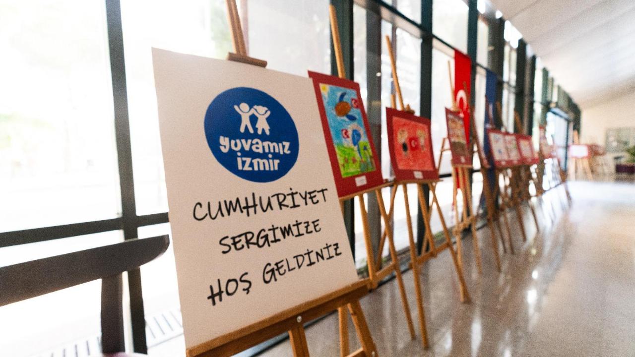 Minik ellerden 10 Kasım sergisi