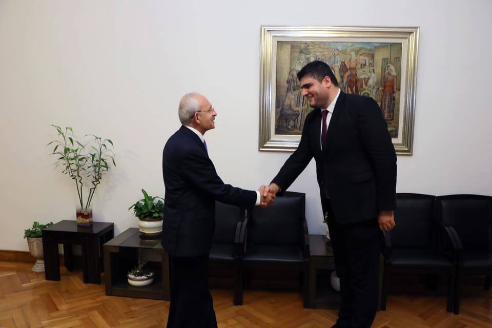 ÜSKÜDAR: ŞIH'INDAN İZİN ALIP KILIÇDAROĞLU'NUN YANINA KOŞTU!