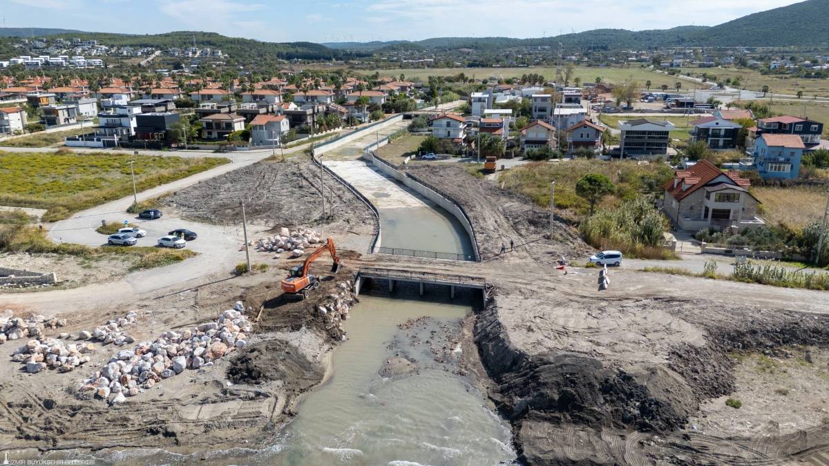 Yarımada’daki derelerden 100 bin ton malzeme çıkarıldı