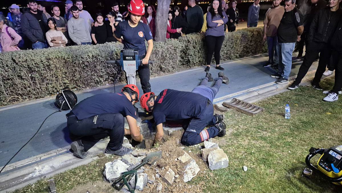 İzmir itfaiyesi can dostlar için seferber oldu