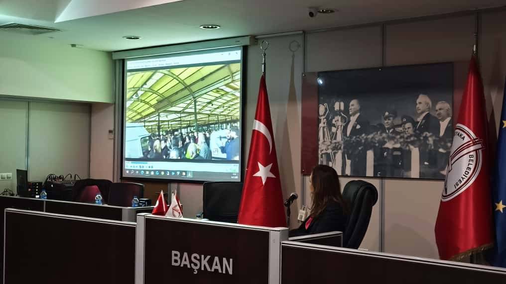 Karşıyaka'da tek gündemli mecliste flaş gelişme
